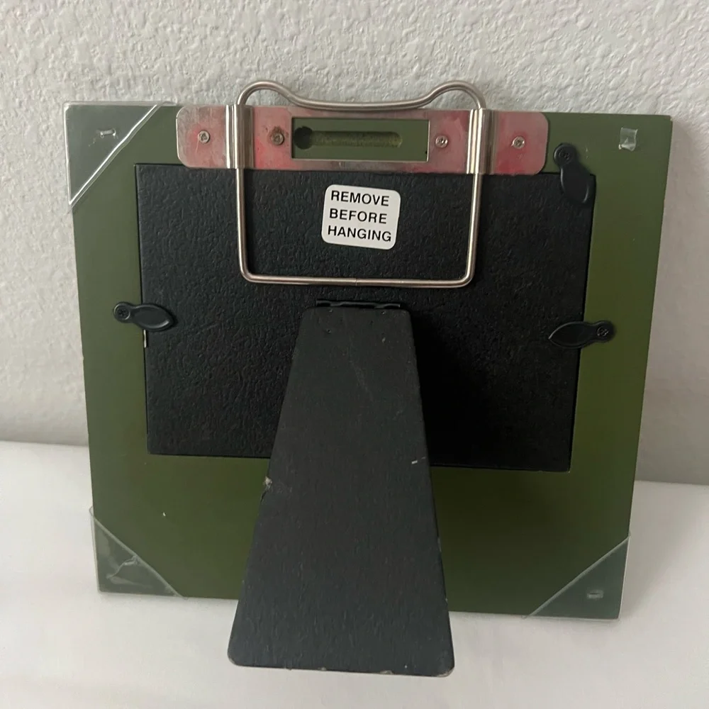 Festive Green and Red Believe‎ Picture Frame
